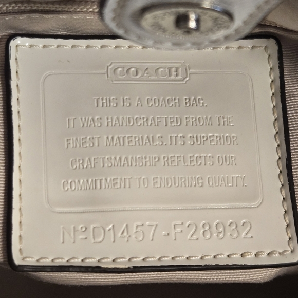 Coach Purse Signature pattern and denim color - Picture 11 of 14